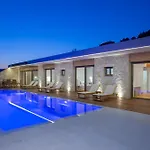 2s - Cave Villa Sivota (Lefkada)