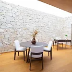 Villa 2s - Cave *