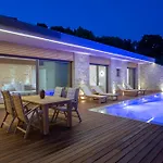Villa 2s - Cave *