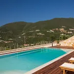2s - Cave Villa *