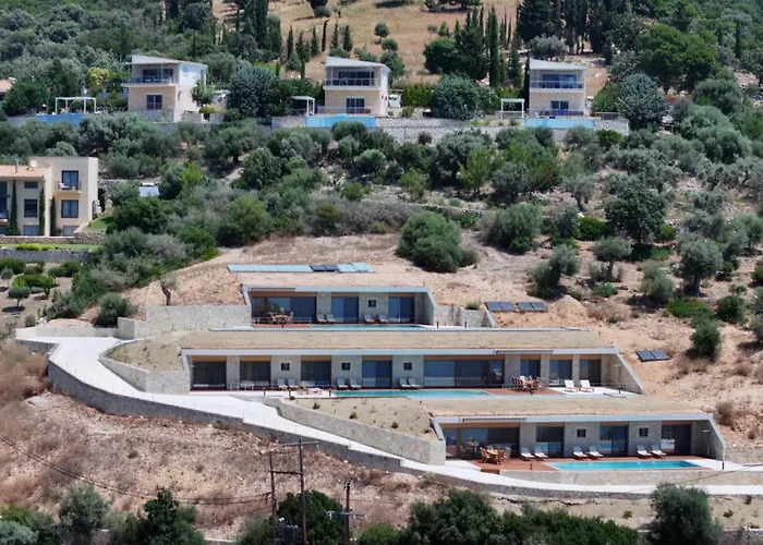 2s - Cave Villa Syvota